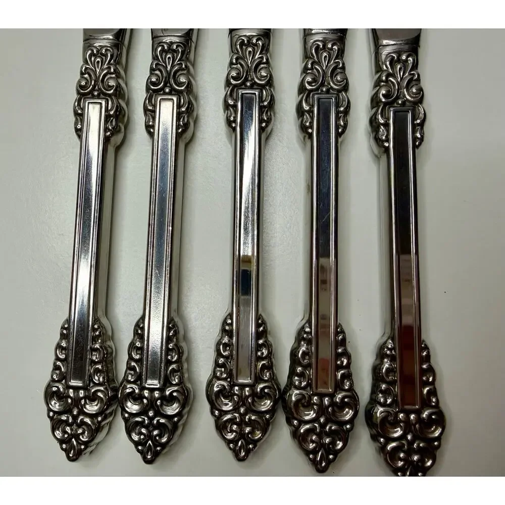 Oneida Heirloom Rembrandt Dinner Knives 9 1/8” Stainless Vintage Set of 5